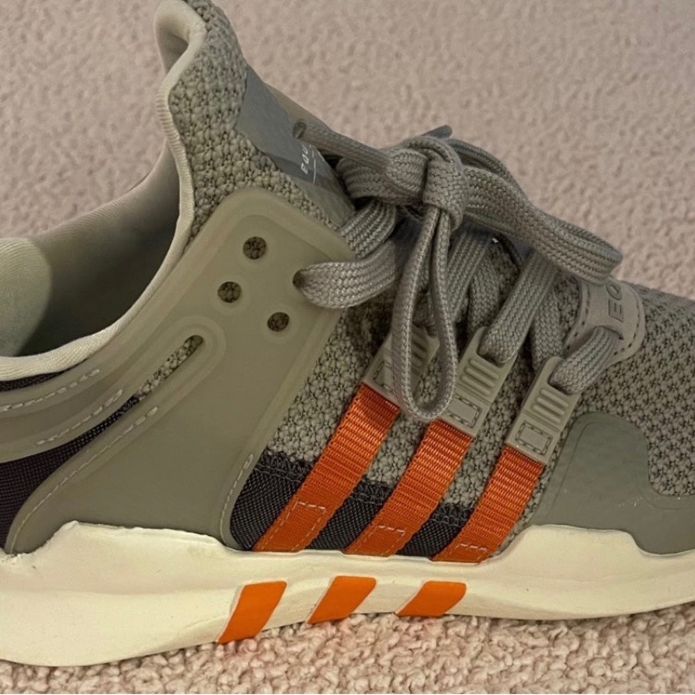 Sneakers (#357) - Picture 5 of 10